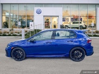 Only 541 Miles! This Volkswagen Golf R boasts a Intercooled Turbo Premium Unleaded I-4 2.0 L/121 eng... (image 1)