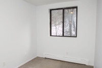 Located at the corner of Southwood and St Andrews, these low rise apartment buildings offer spacious... (image 5)