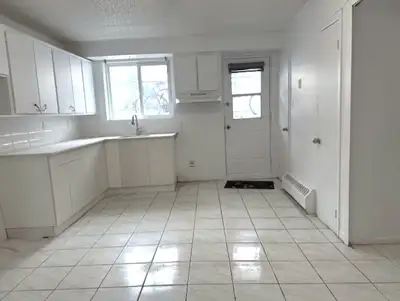Vieux-Longueuil – Beau et grand 4½ à louer (tout inclus), View more