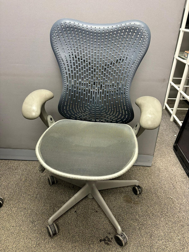 Herman Miller Mirra Chair-Excellent Condition-Call us now! in Chairs & Recliners in Mississauga / Peel Region