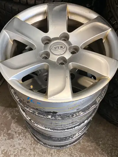 16 inch Kia rims ___________________ We offer a large selection of new and used tires for great pric...