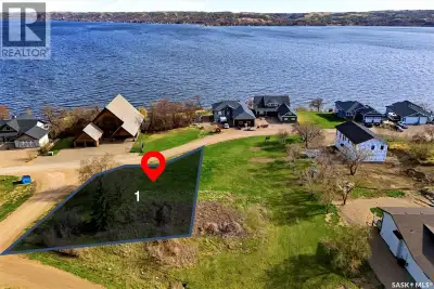 Escape to the beauty of Echo Lake with this desirable 0.19 acre serviced lot located in Jasmin on Ec...