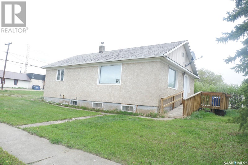 102 Dominion ROAD Kincaid, Saskatchewan Houses for Sale Swift