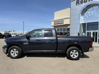 Ward's 10 Best Engines. This Ram 1500 delivers a Gas/Ethanol V8 4.7L/287 engine powering this Automa... (image 4)