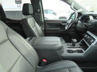 2024 GMC Sierra 1500 Denali The 2024 GMC Sierra 1500 Denali stands at the pinnacle of premium crafts... (image 7)