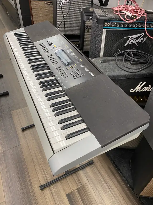 Casio WK-240 76 Keyboard in Pianos & Keyboards in City of Toronto - Image 4