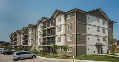 Broadstreet's Vista Pointe offers 1, 2, and 3 bedroom pet friendly apartments for rent, set in the h...