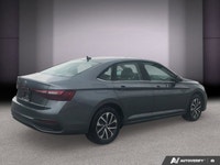 2025 Volkswagen Jetta La Volkswagen Jetta Trendline 2025 se présente comme une berline compacte fiab... (image 4)