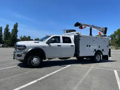 2025 Ram 5500 Crew Cab Mechanics Service Truck Package -11 Aluminum Service Body with 60 High Cabine...