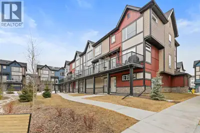 Welcome to Belmont, where comfort, style, and value come together in this beautifully upgraded 3 bed...