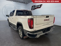 The 2021 GMC Sierra 1500 SLT Crew Cab Standard Box 4WD combines premium comfort, impressive diesel e... (image 6)