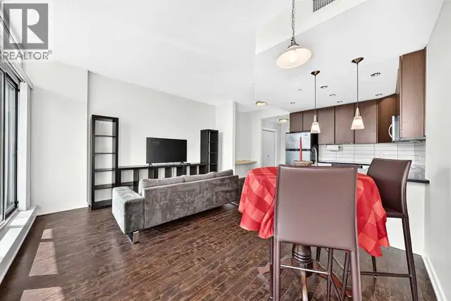 1508, 788 12 Avenue SW Calgary, Alberta in Condos for Sale in Calgary - Image 11