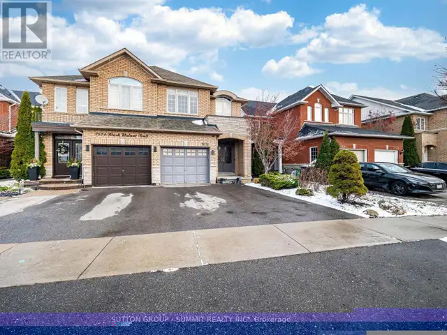 7676 BLACK WALNUT TRAIL E Mississauga (Lisgar), Ontario in Houses for Sale in Mississauga / Peel Region - Image 2