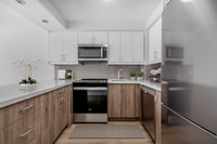 Lease a 2 Bedroom + Den & receive TWO MONTHS RENT-FREE + $1,800 MOVE IN BONUS! If breathtaking views... (image 3)