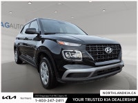 2022 Hyundai Venue Essential Odometer is 11586 kilometers below market average! Ready for anything,... (image 4)