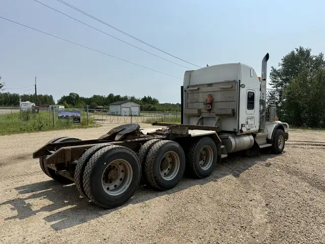 2010 KENWORTH T800 in Heavy Trucks in Saskatoon - Image 5