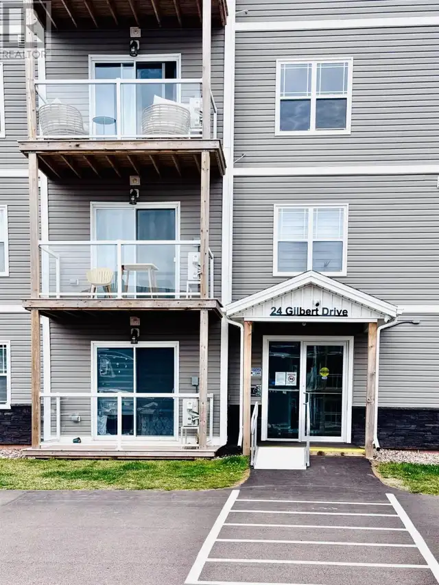 305 24 Gilbert Drive East Royalty, Prince Edward Island in Houses for Sale in Charlottetown - Image 8