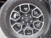 Welcome to 11 Motors. JUST IN! PRICED TO SELL - CLEAN CARFAX NO ACCIDENTS - DEALER MAINTAINED 5.0L V... (image 5)
