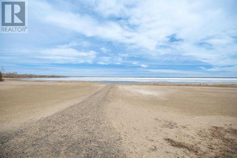 118, 41019 Range Road 11 Rural County, Alberta Condos for