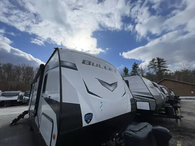 2021 KEYSTONE RV BULLET 261RBS (FINANCING AVAILABLE) in Travel Trailers & Campers in Kelowna - Image 3
