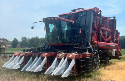 2012 Case IH 635 Cotton Picker Deluxe Cab Drums 6 Row Wide Power Guide Axle Front Tires 500/95D32 Ca...