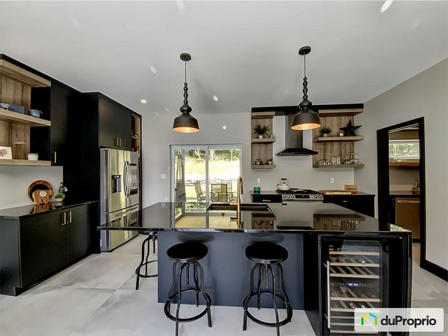 $875,000 - 2 Storey for sale in Ste-Catherine-De-Hatley — photo 3