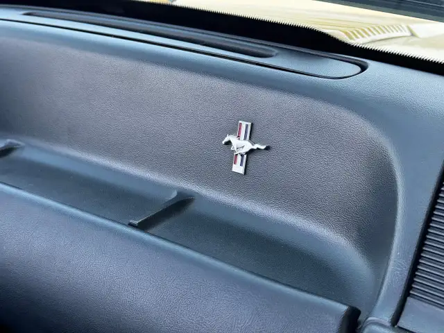 1993 Ford Mustang LX **ALL ORIGINAL FROM FACTORY** in Cars & Trucks in Hamilton - Image 40
