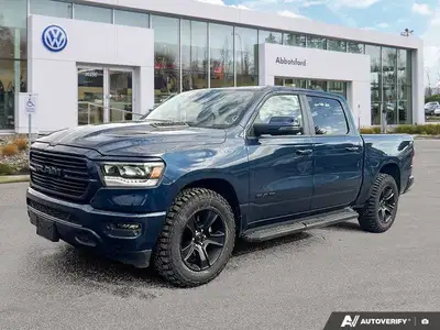 This Ram 1500 delivers a Gas/Electric V-8 5.7 L/345 engine powering this Automatic transmission. WHE...