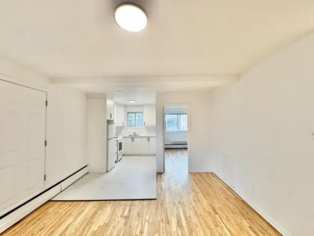 3 et demi - Hochelaga - Électros + eau chaude - 1 min du Métro in Long Term Rentals in City of Montréal - Image 3