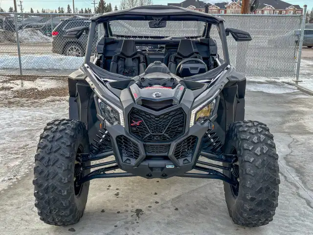 2025 Can-Am Maverick X3 X ds TURBO RR Triple Black in ATVs in Edmonton - Image 11