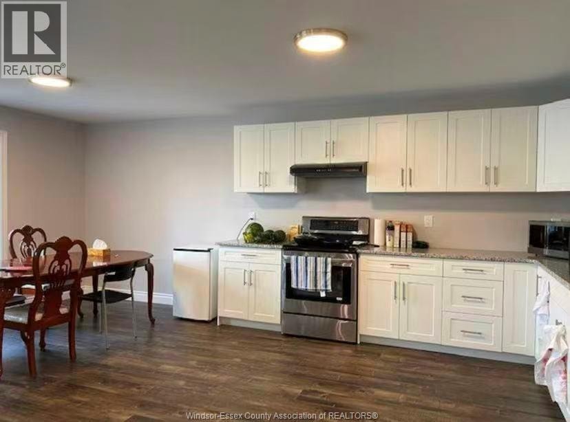 363 CURRY AVENUE Unit# ROOM 2 Windsor, Ontario 2