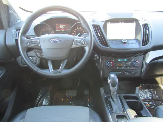 2019 Ford Escape SE 4WD Sport Appearance / Carplay / Navi / B.Ca in Cars & Trucks in Calgary - Image 3