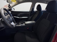 Experience the perfect blend of athletic styling and everyday practicality in this refined compact s... (image 9)
