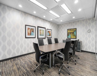 Find office space in Bloor and Yonge for 4 persons