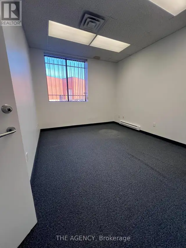 3F - 64 JARDIN DRIVE Vaughan (Concord), Ontario in Commercial & Office Space for Rent in Markham / York Region - Image 7