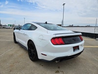 { CERTIFIED PRE-OWNED } THIS VEHICLE COMES FULLY CERTIFIED WITH A SAFETY CERTIFICATE & SERVICED AT N... (image 4)