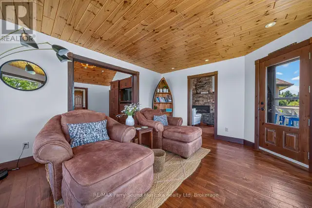 64 MCCORDS ROAD McKellar, Ontario in Houses for Sale in Barrie - Image 19