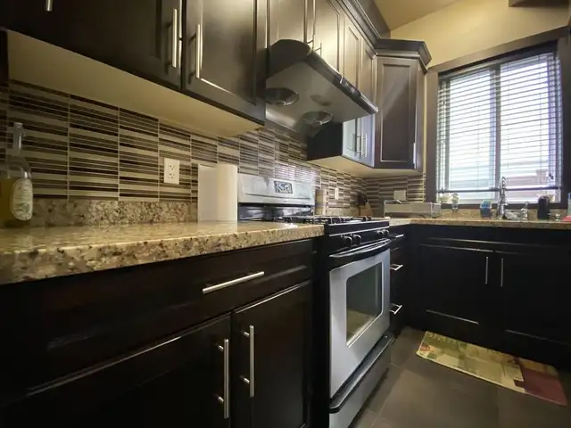 11655 87A AVENUE Surrey, British Columbia in Long Term Rentals in Richmond - Image 5