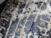 * Skyactiv-Drive 6-speed automatic transmission with manual-shift mode * Power glass moonroof * Fron... (image 9)