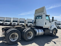 Ryder Stock ID: 881511 Transmission Type/Speed: AUTO 13 Engine: DIESEL X15 GHG'17 450/1800 Horse Pow... (image 5)