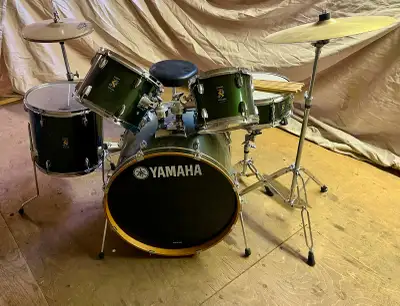 Yamaha Drum Set, View more