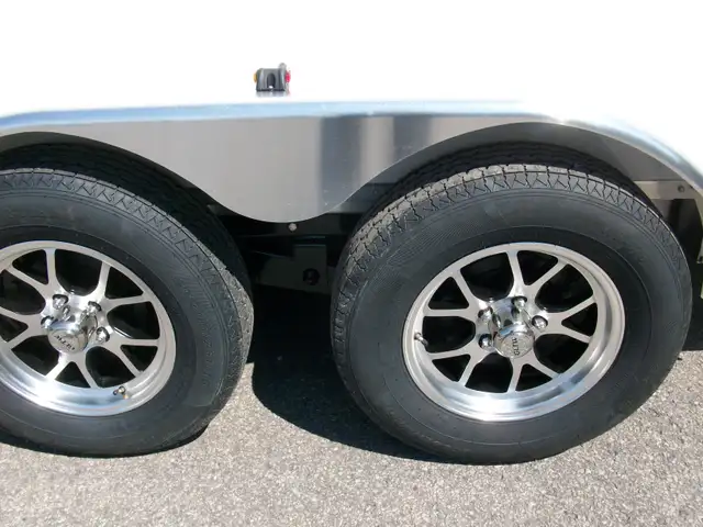 2025 Weberlane CARGO ALUMINIUM 7' X 14' V-NOSE 2 ESSIEUX GLISSIE in Cargo & Utility Trailers in Laval / North Shore - Image 13