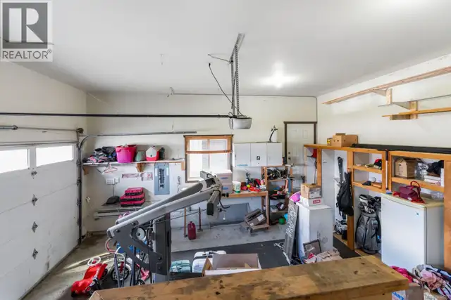 2735 Rydal Ave Cumberland, British Columbia in Houses for Sale in Comox / Courtenay / Cumberland - Image 23