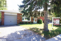 83 CUNDLES Road E Barrie, Ontario