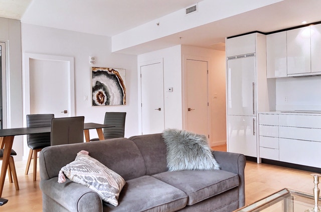 10110 Boulevard Saint-Michel — photo 1