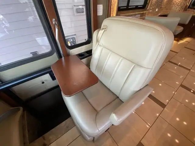 2014 Newmar Mountain Aire 4369 in RVs & Motorhomes in Abbotsford - Image 26