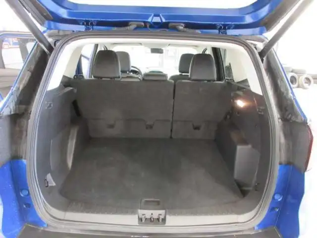 2017 Ford Escape TITANIUM, NAV, ROOF, LOADED, JUST 77K! in Cars & Trucks in Ottawa - Image 23