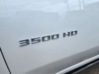 DURAMAX| HEATED & COOLED FRONT BUCKET SEATS | HEATED REAR SEATS | HEATED STEERING WHEEL | SUNROOF |... (image 6)