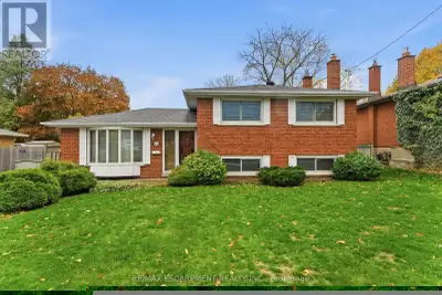 Welcome to this well-maintained detached brick side-split nestled in South Burlington's desirable El...