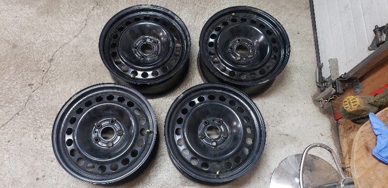 rims (jantes) 17 po / 5 x 114.3 63.4 avec des capteurs de pressi ...